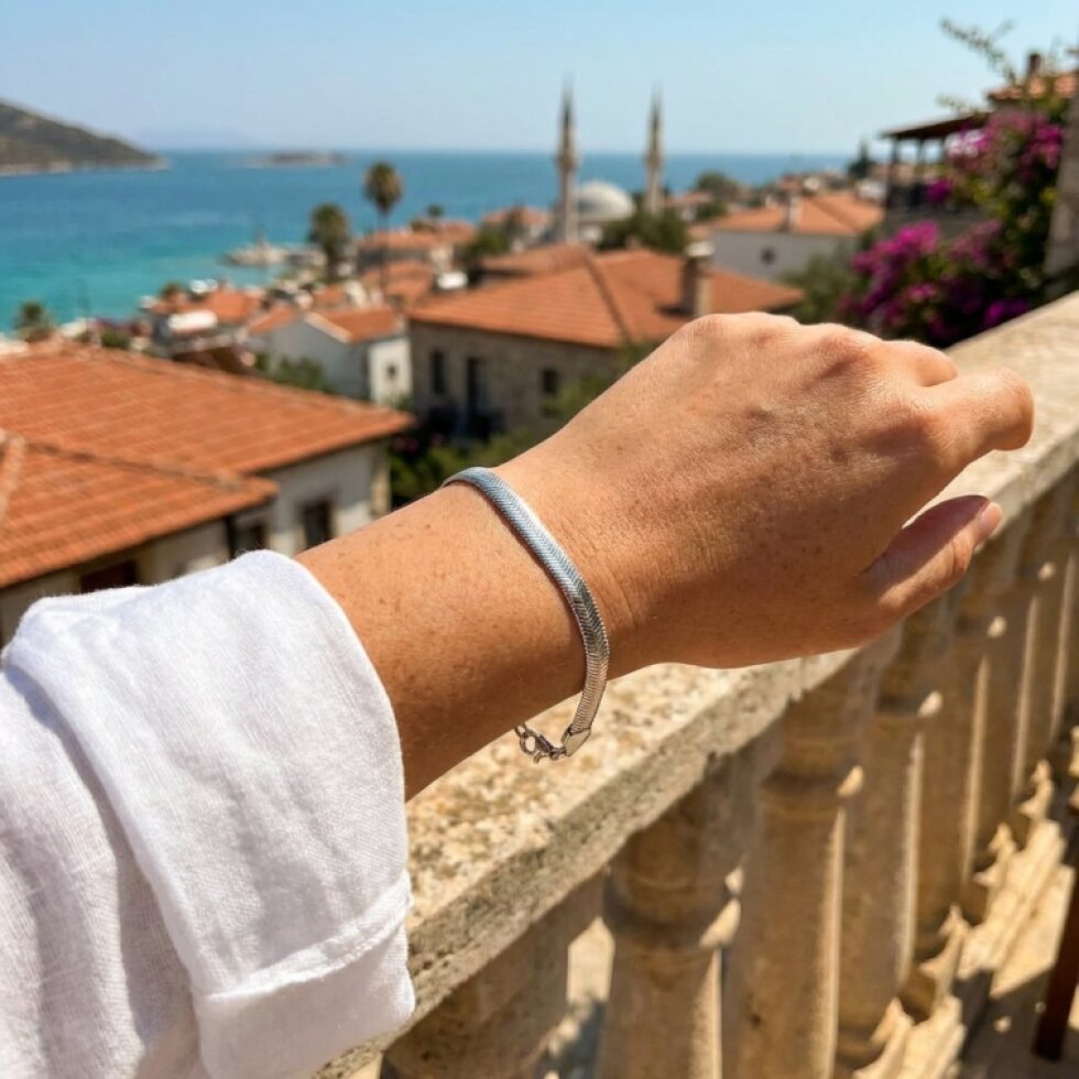 Elegantní Hladký Plochý Náramek z Chirurgické Oceli 19 cm