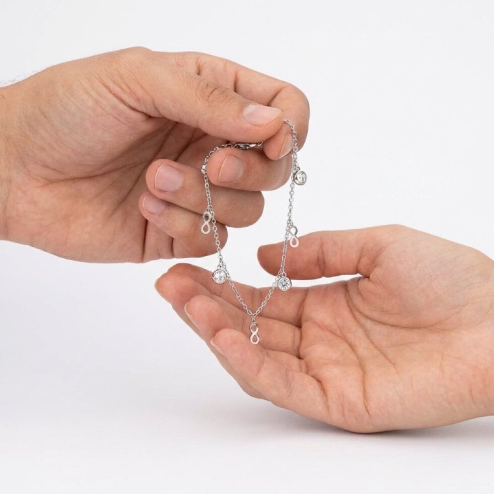 Dámský náramek stříbrný nekonečno z chirurgické oceli