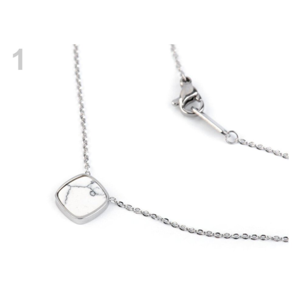 Elegantní ocelový náhrdelník s čtvercovým přívěskem