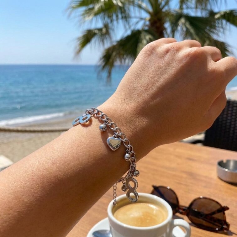 Elegantní stříbrný náramek z chirurgické oceli s přizpůsobitelnou délkou