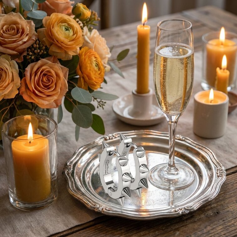 Ocelové náušnice - kroužky s ostny