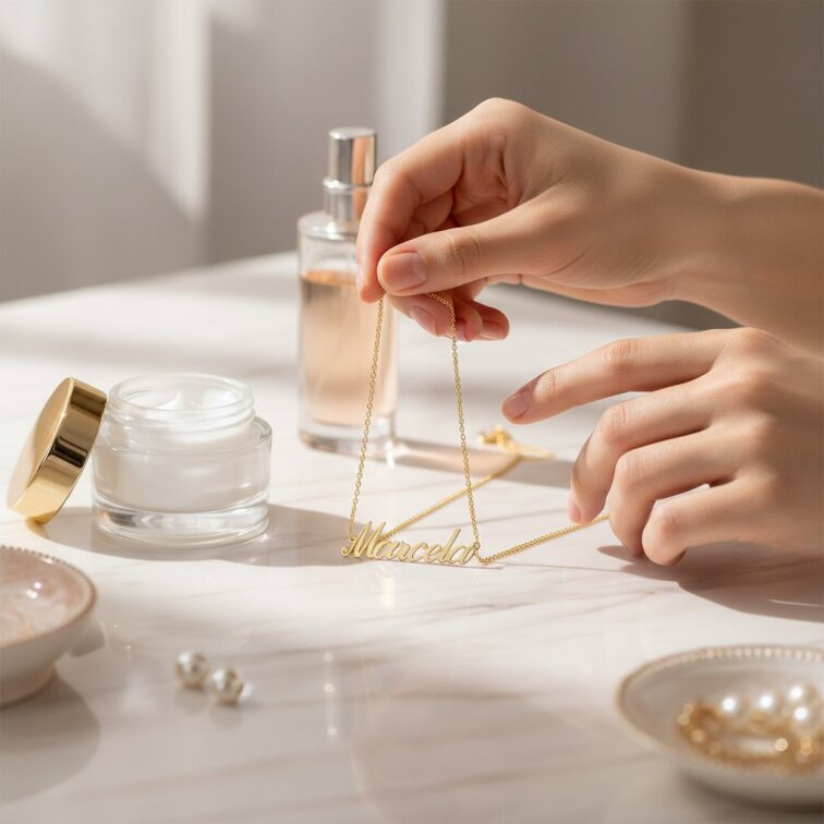 Řetízek z oceli se jménem Marcela zlatá ocel