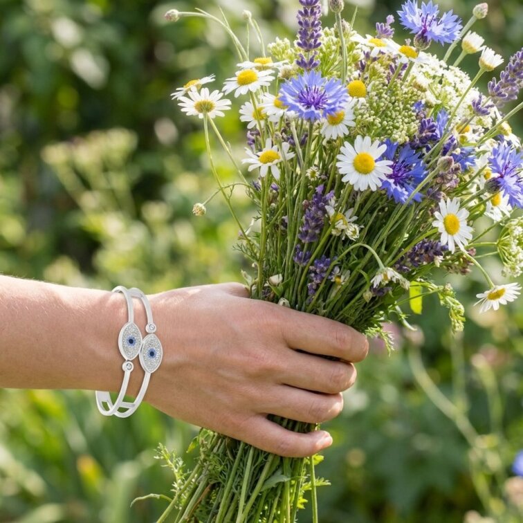 Dámský náramek ochranné oko z chirurgické oceli