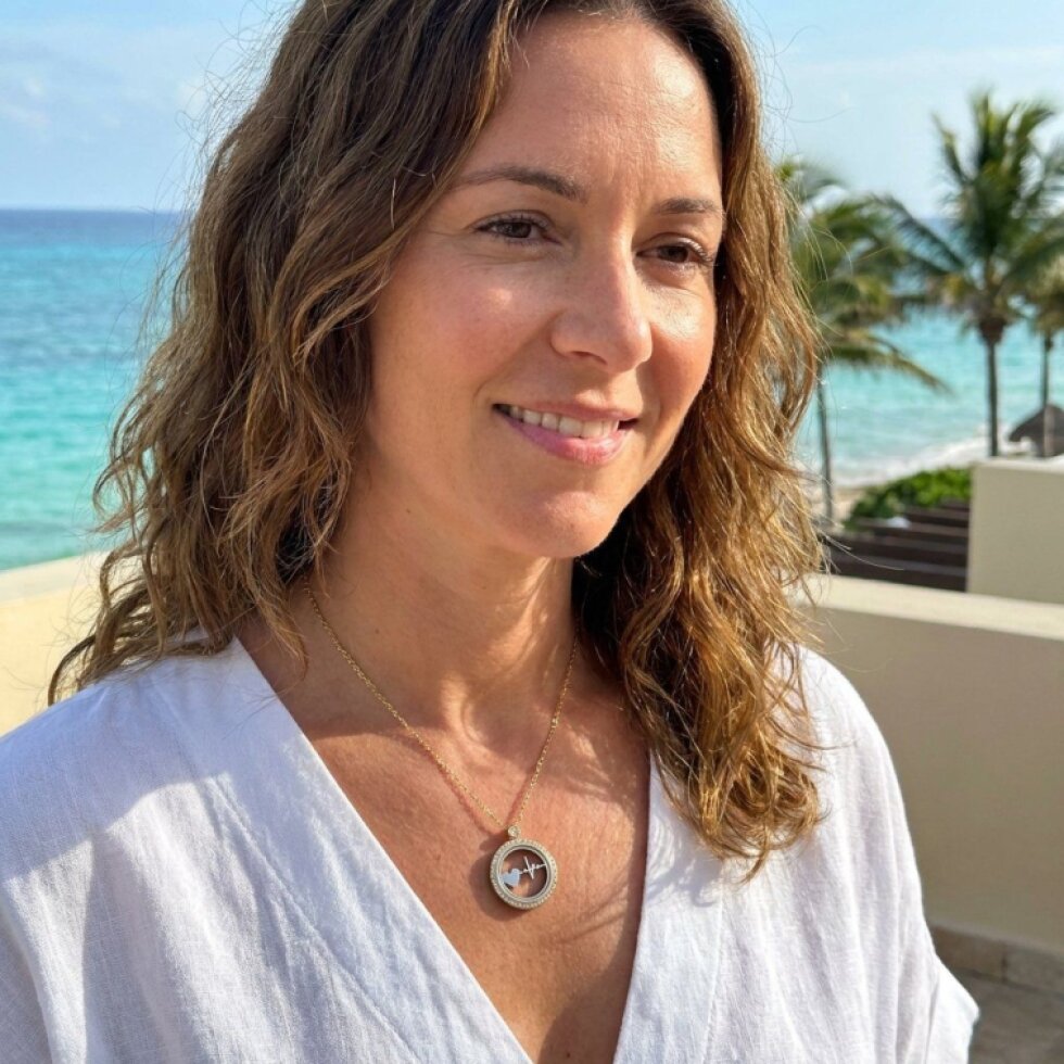 Elegantní náhrdelník EKG z chirurgické oceli GOLD