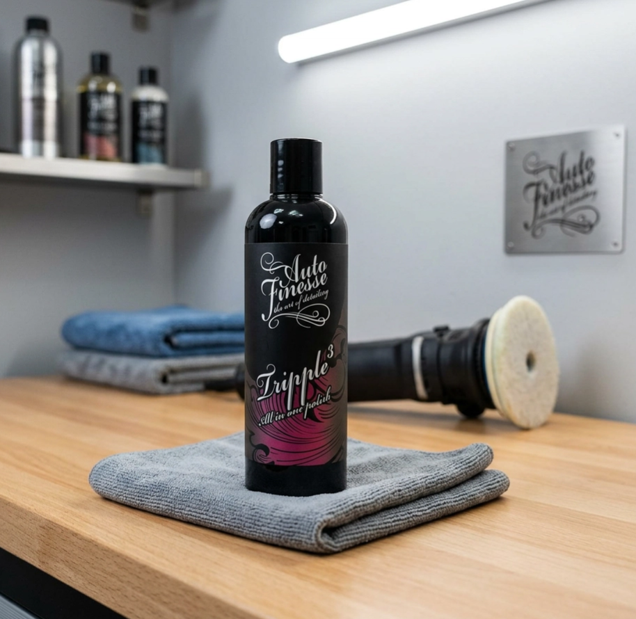 Auto Finesse Tripple All In One Polish 250 ml leštěnka s voskem