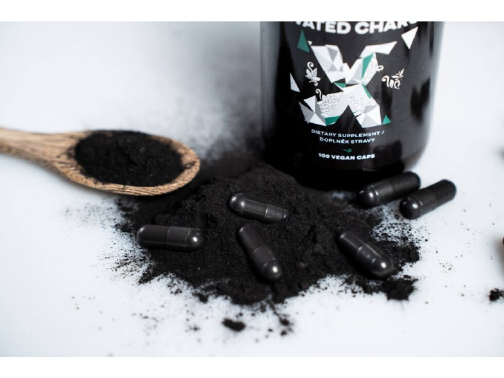 BrainMax Activated Charcoal aktivní uhlí z kokosových skořápek 575 mg 100 rostlinných kapslí