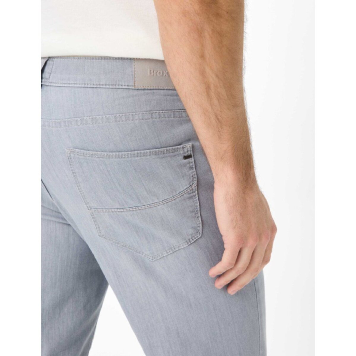 Pánske sivé ultraľahké džínsy BRAX straight fit