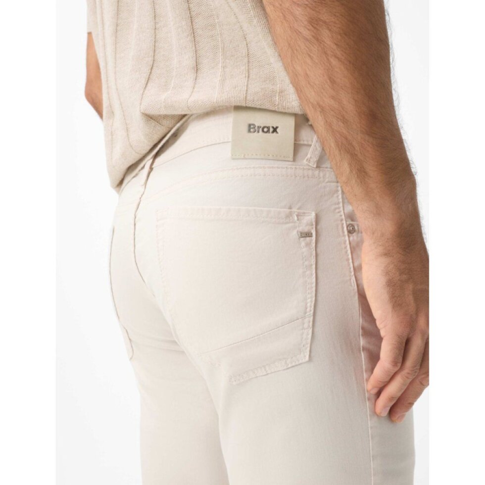 Pánske smotanové HI-FLEX bavlnené nohavice BRAX modern fit