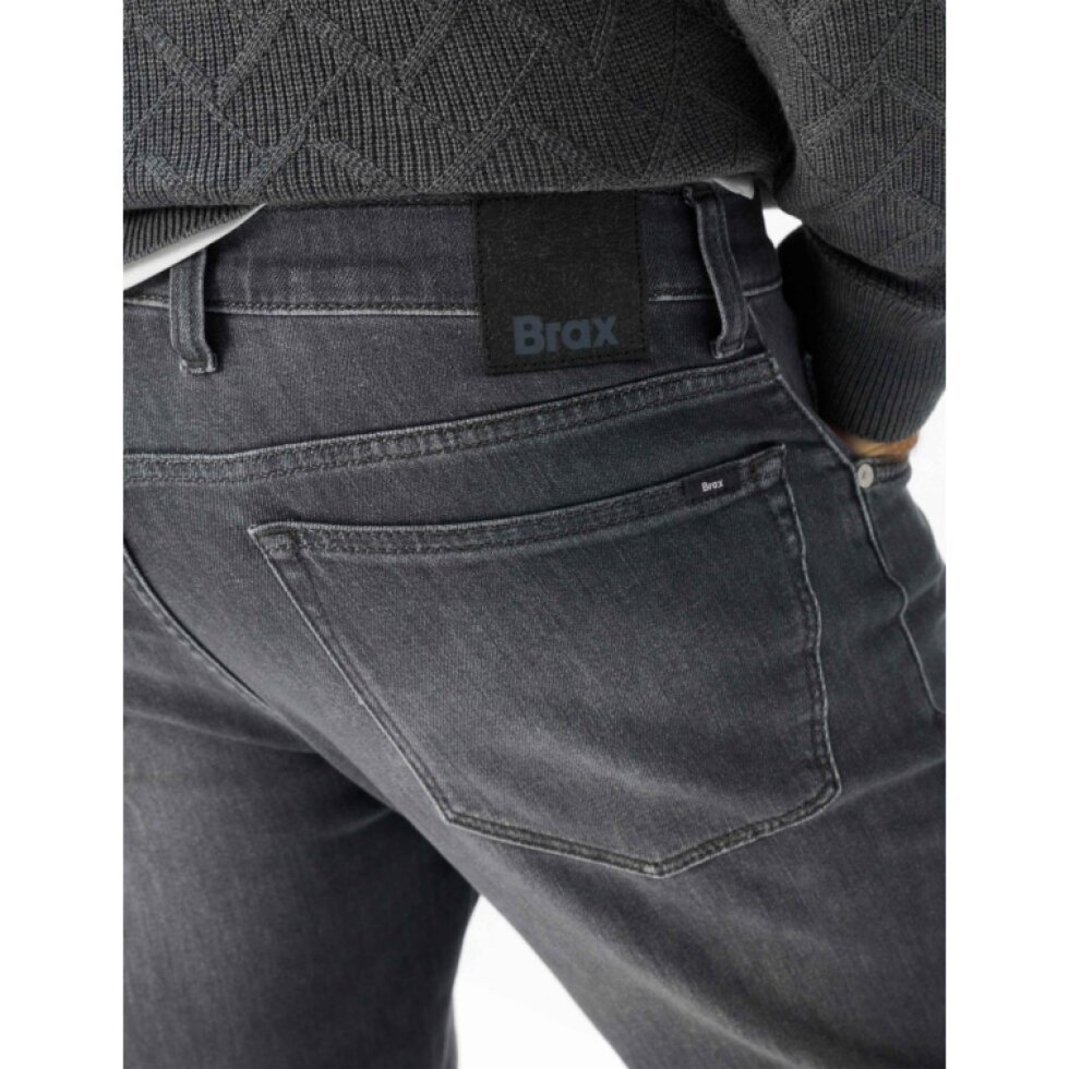 BRAX Clint sivé pánske džínsy – Relaxed Fit, pružný denim