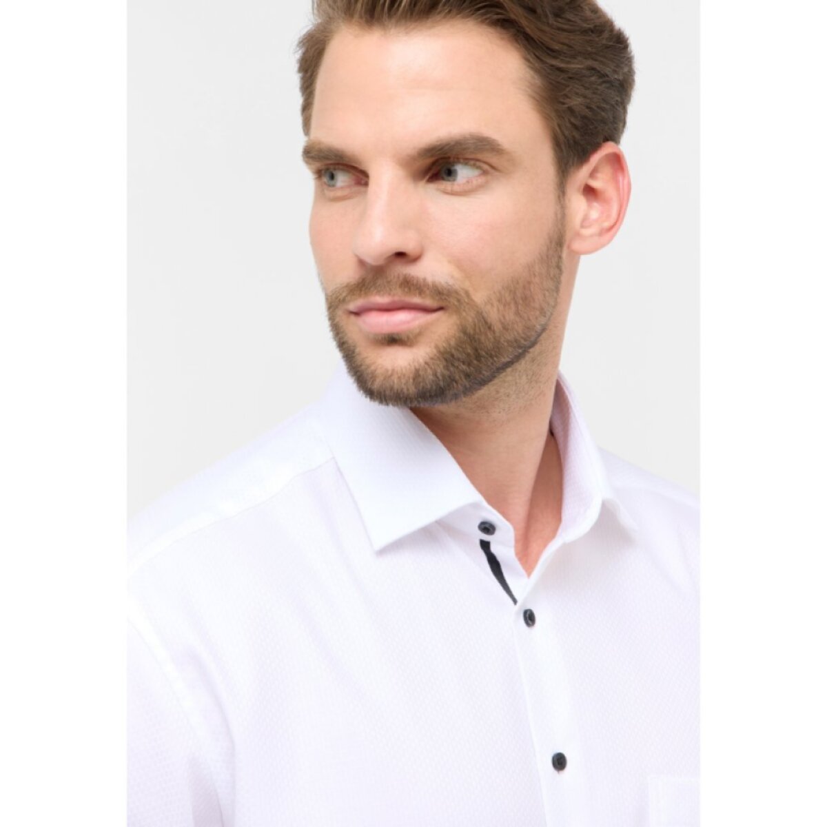 Pánska biela košeľa so štruktúrou ETERNA modern fit