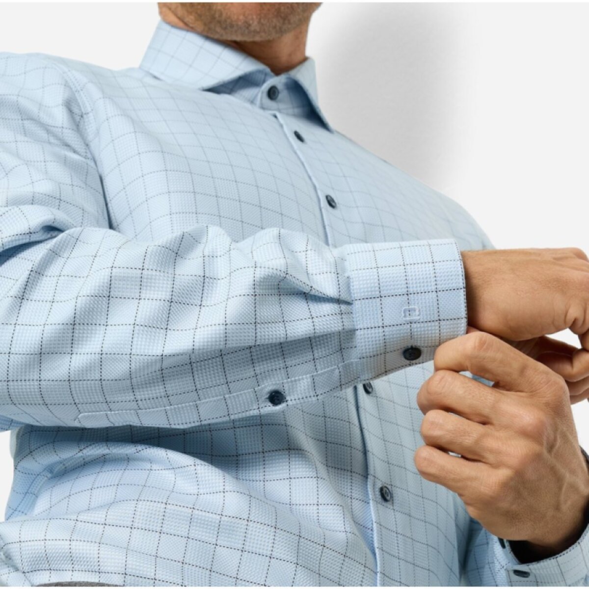Pánska luxusná svetlomodrá károvaná košeľa OLYMP body fit
