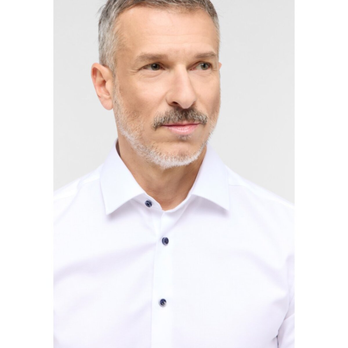 Pánska biela košeľa Dynamic Cotton so štruktúrou ETERNA slim fit