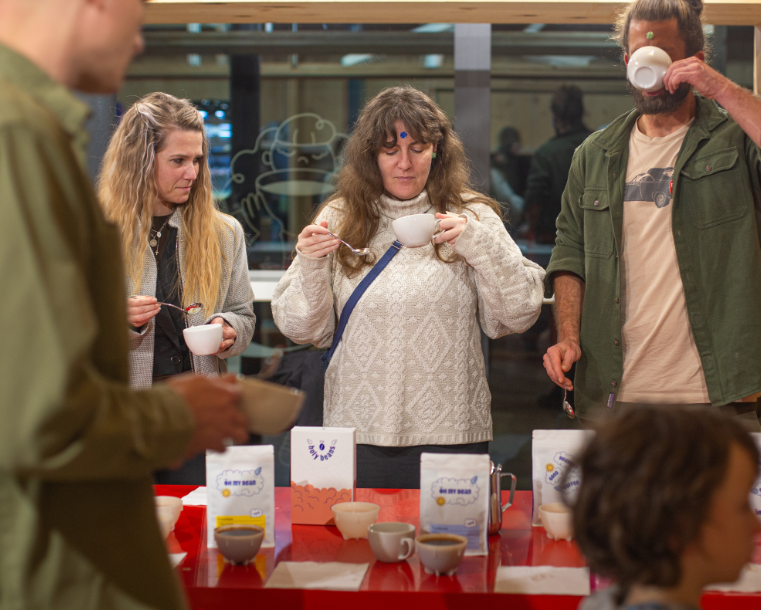 Když se spojí design, odvaha a výběrová káva: kavárna Cafe 519 ve firmě Egoé otevřela během dvou týdnů