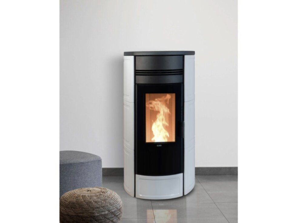 Klover STYLE 220 PLUS - kamna na pelety s výměníkem