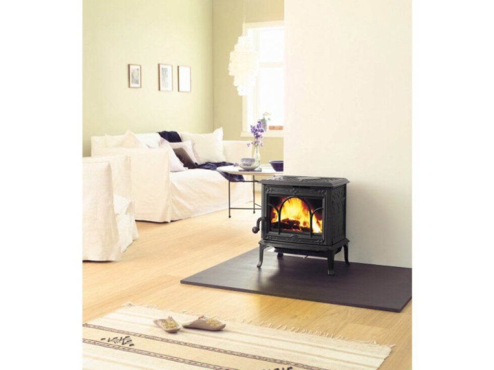 Jotul F 100 ECO.2 LL BP - Krbová litinová kamna na dřevo