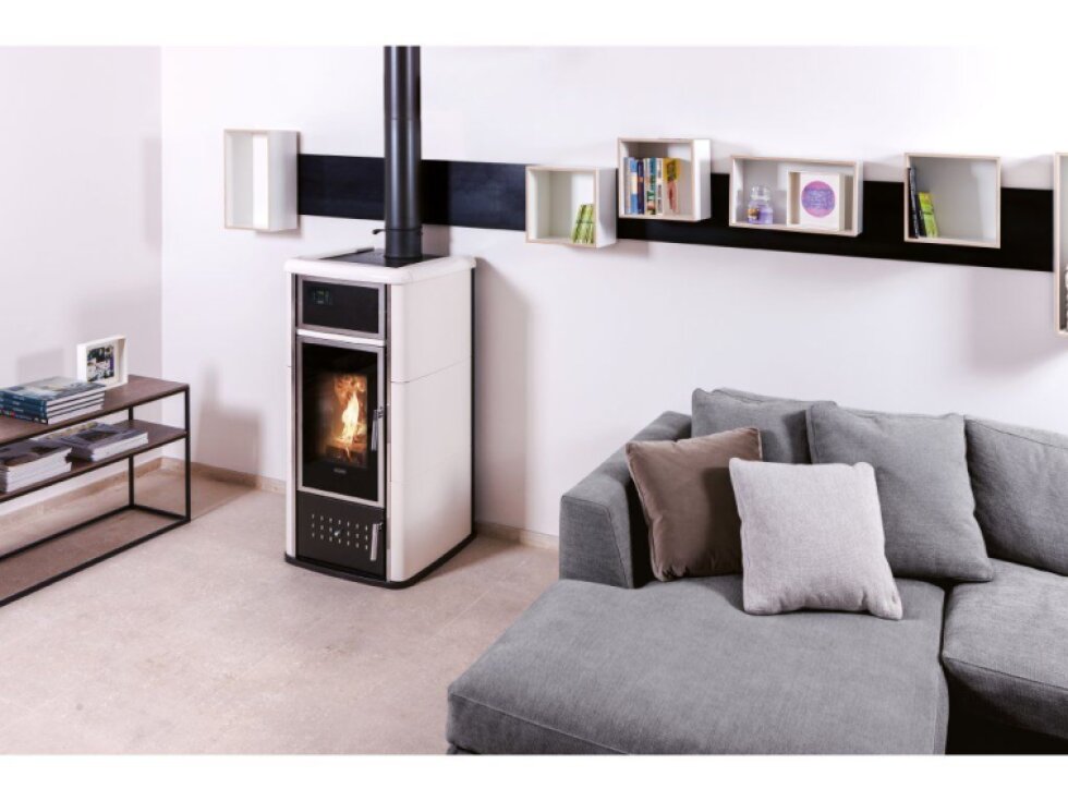 Klover BELVEDERE 20 Ceramic - krbová kamna na dřevo s teplovodním výměníkem