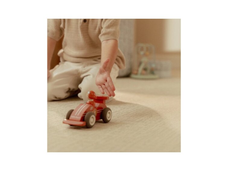 Závodní autíčka na setrvačník dřevěná