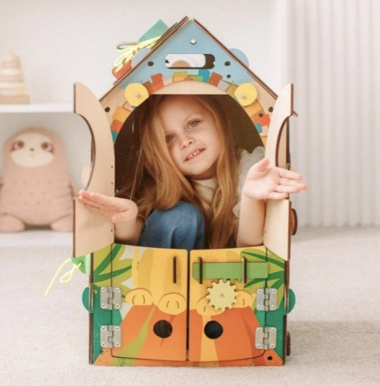 Dřevěné autíčko 2v1 se zvířátky - Jeep + vkládačka