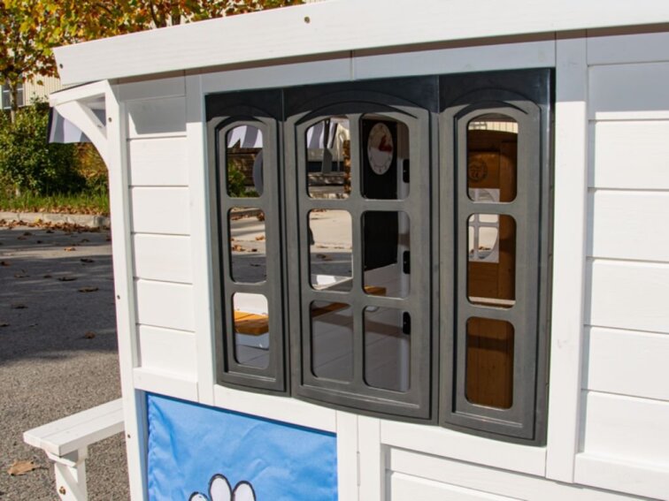 Dětský dřevěný zahradní domek - obchod