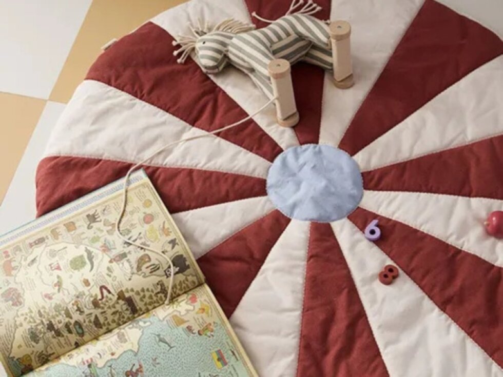 Hrací podložka Cirkus - červená