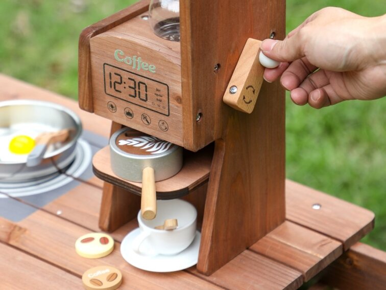 Dětský venkovní prodejní stánek - občerstvení