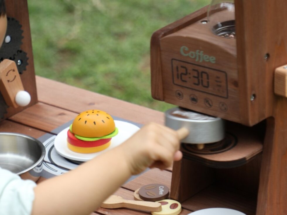 Dětský venkovní prodejní stánek - občerstvení