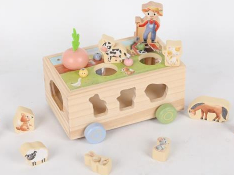 Multifunkční dřevěná pojízdná farma - Zvířátka