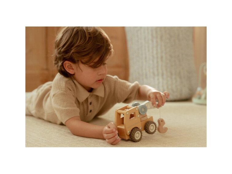 Autojeřáb dřevěný