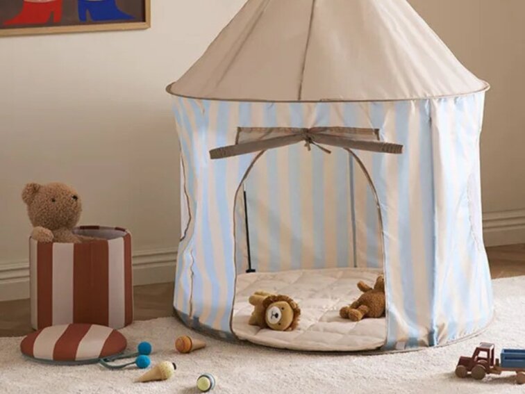 Hrací stan pruhovaný