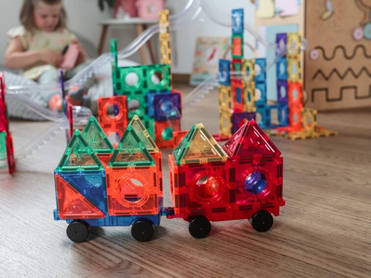 Magnetická stavebnice EliFix fresh - kuličková dráha 222 ks + svítící kuličky