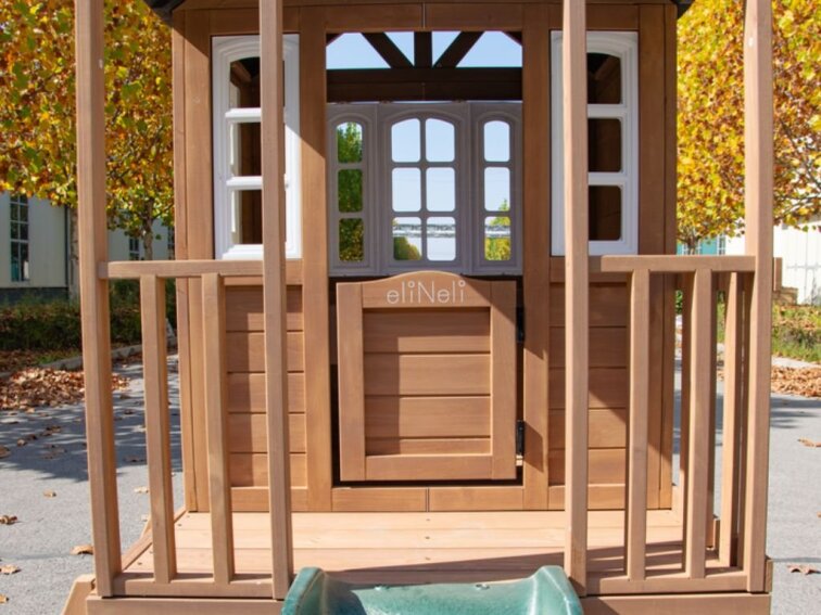 Dětský dřevěný zahradní domek se skluzavkou