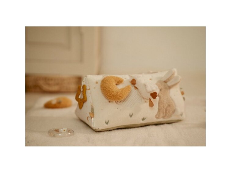 Polštářek trojhranný s aktivitami Newborn Naturals