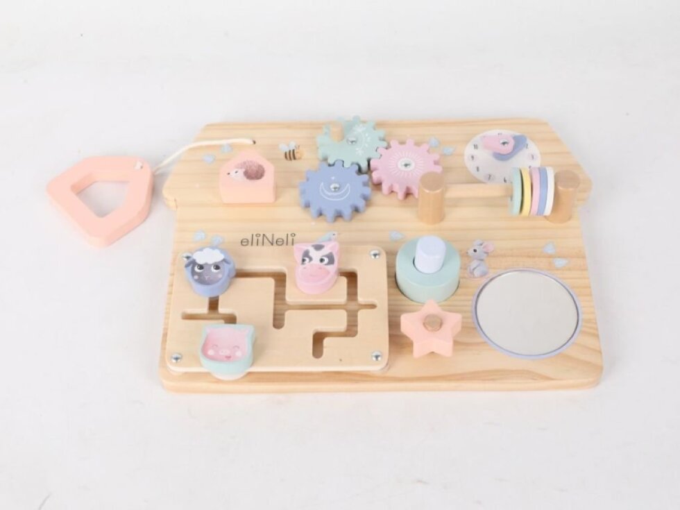 Activity board - Farma s bludištěm