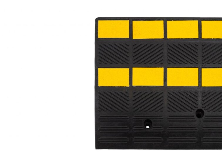 Gumová nájazdová rampa 15 cm