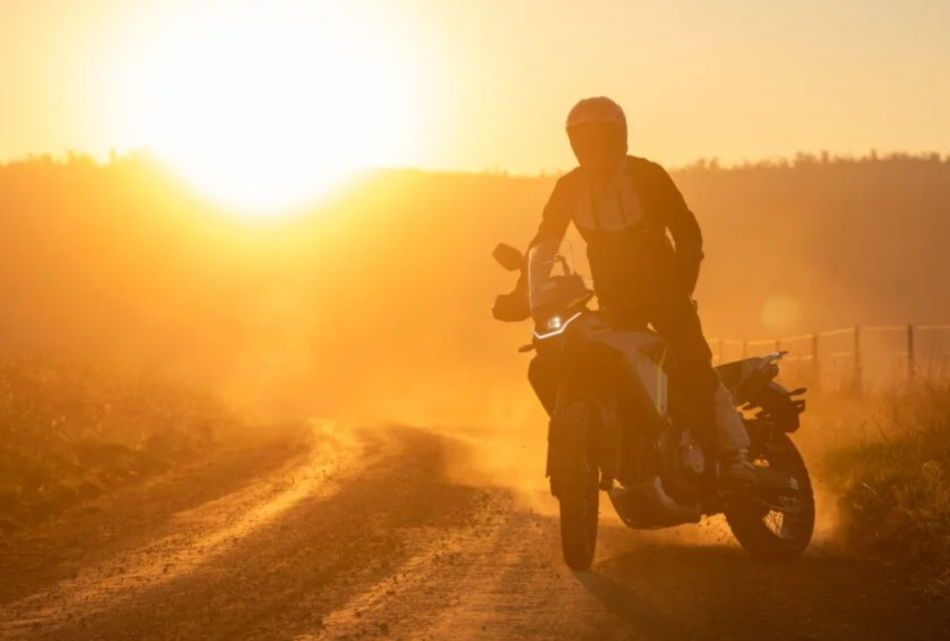 CFMOTO 450MT-R Akrapovič edition E5+
