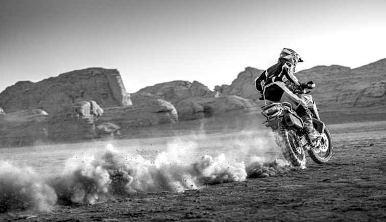 CFMOTO 1000MT-X ADVENTURE 870 E5+