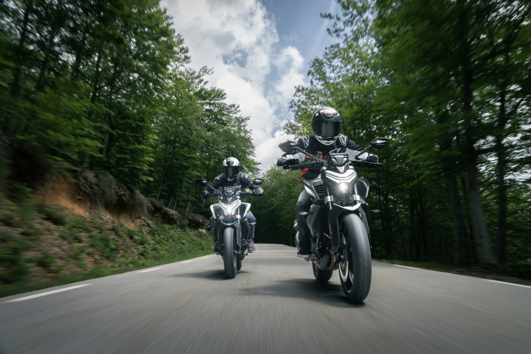 CFMOTO 450NK E5+
