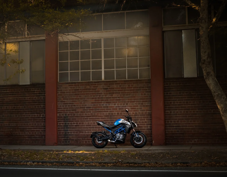 CFMOTO 300NK EURO5+