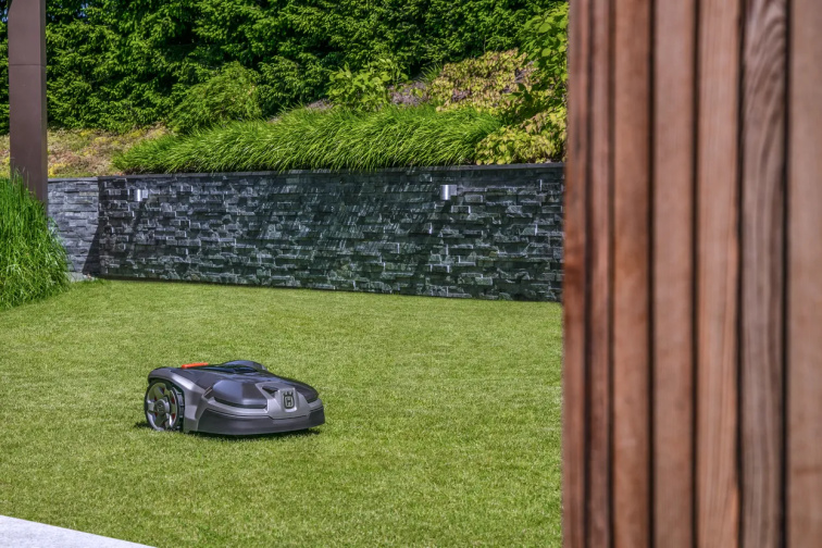 Husqvarna Automower® 405VE NERA