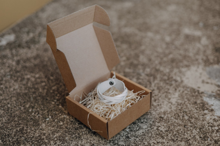 Gravírování na kožený náramek: tip na originální dárek s příběhem