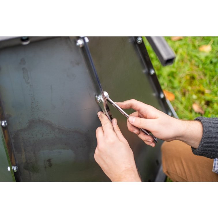 Pyramidové ohniště o osmi bocích, 200 litrů