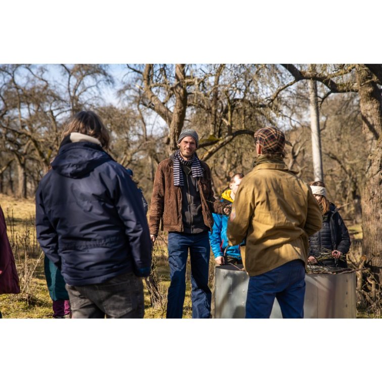 Biouhel - podrobnější přednáška s praktickou ukázkou (4-6 h, uvnitř i venku)