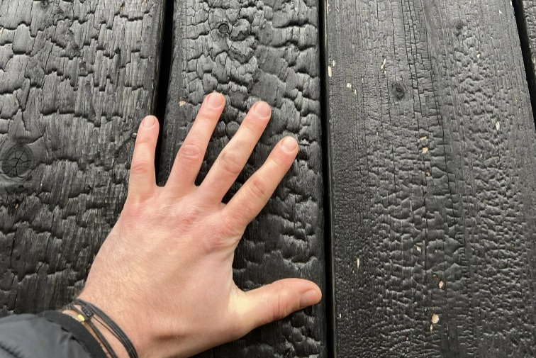 Fasádní deska opálená