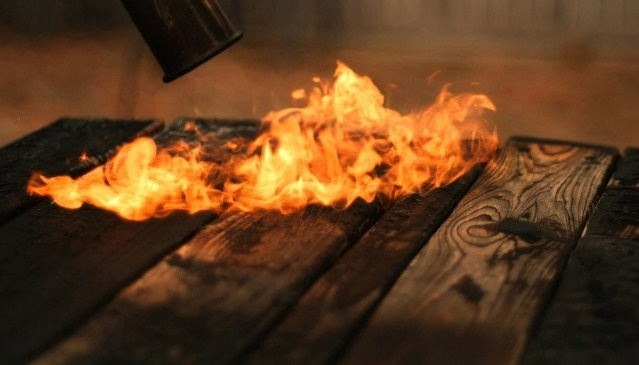 Fasádní deska opálená