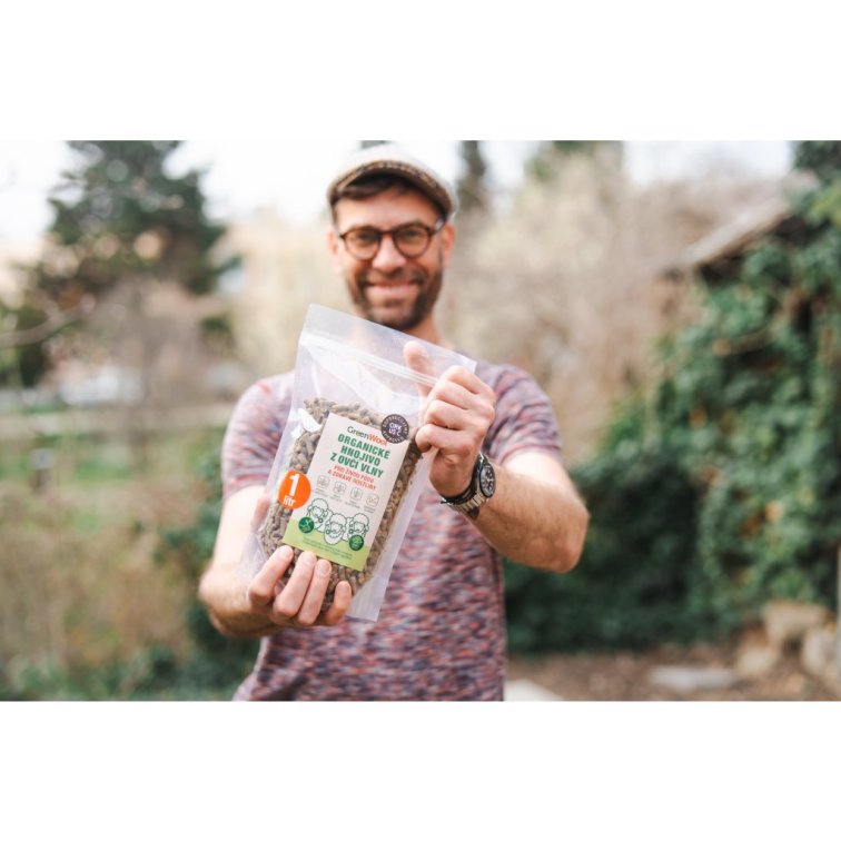 Hnojivo z ovčí vlny - pelety 1 litr