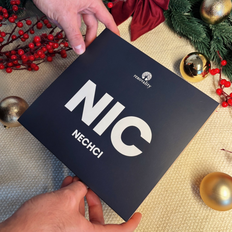 NIC NECHCI - pro něj