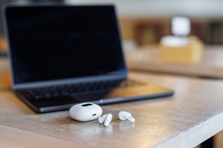 TWS sluchátka Aligator Pods ANC TWS08, bílá