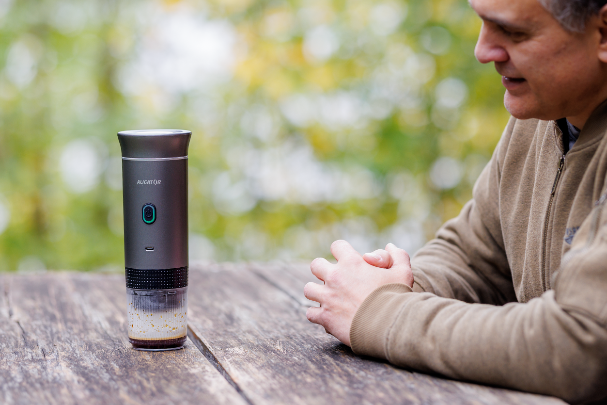 Cestovní nabíjecí kávovar ALIGATOR PortaCaffé 3v1 šedý