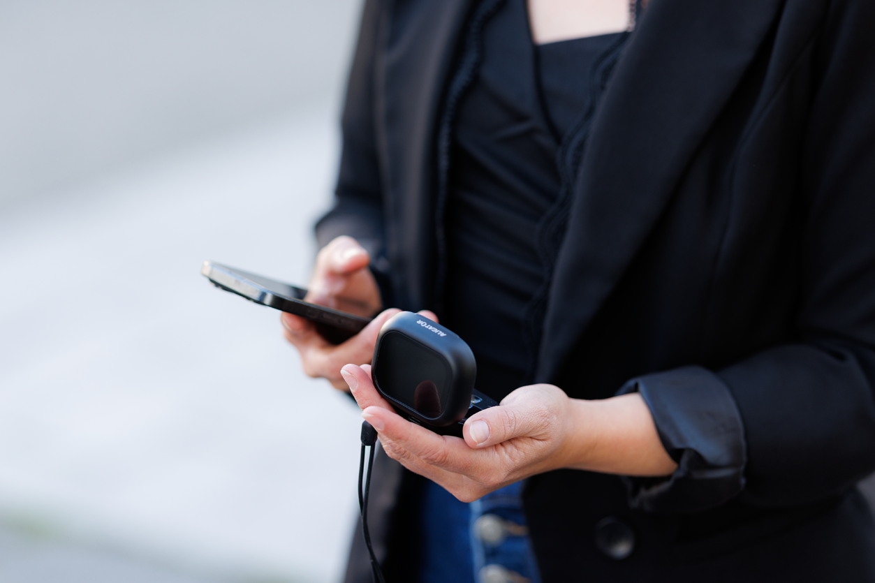 Překladač a TWS sluchátka 2v1 Aligator Pods Translate, černá