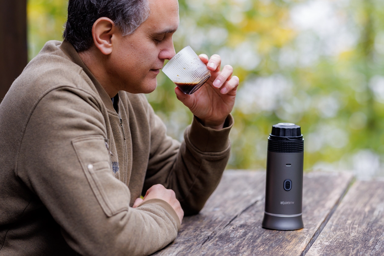 Cestovní nabíjecí kávovar ALIGATOR PortaCaffé 3v1 šedý